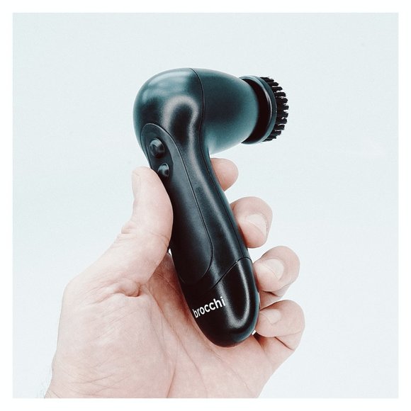 Brocchi Other - Brocchi For Men Deep Cleansing Facial Brush
